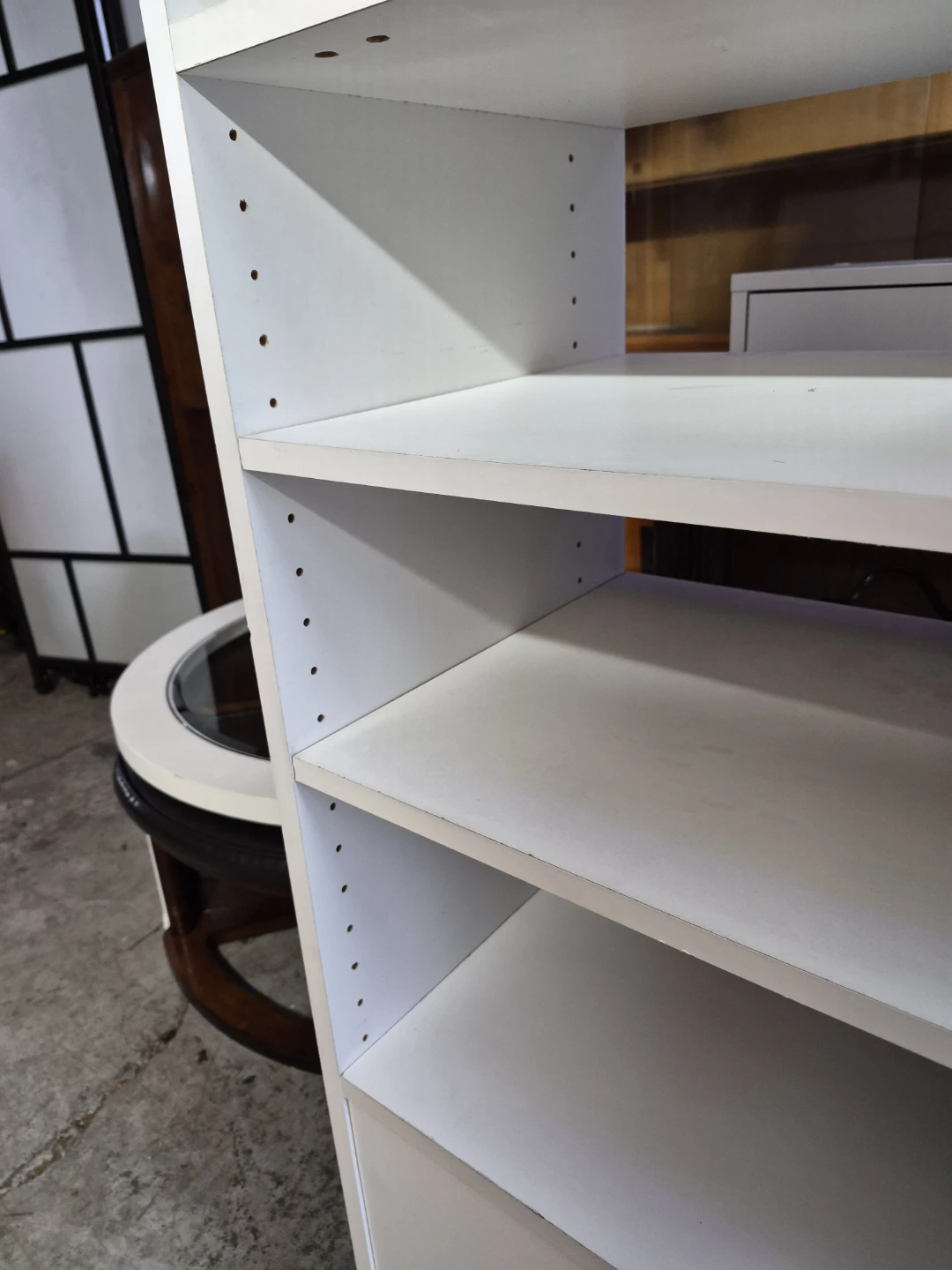 White multi-shelf bookcase with cabinet - photo 4