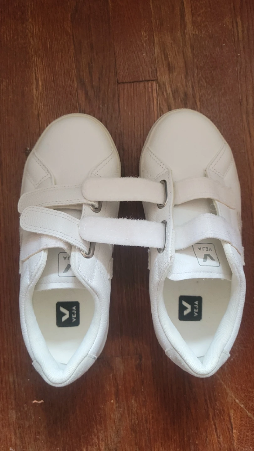 Veja Kids White Leather Velcro Sneakers