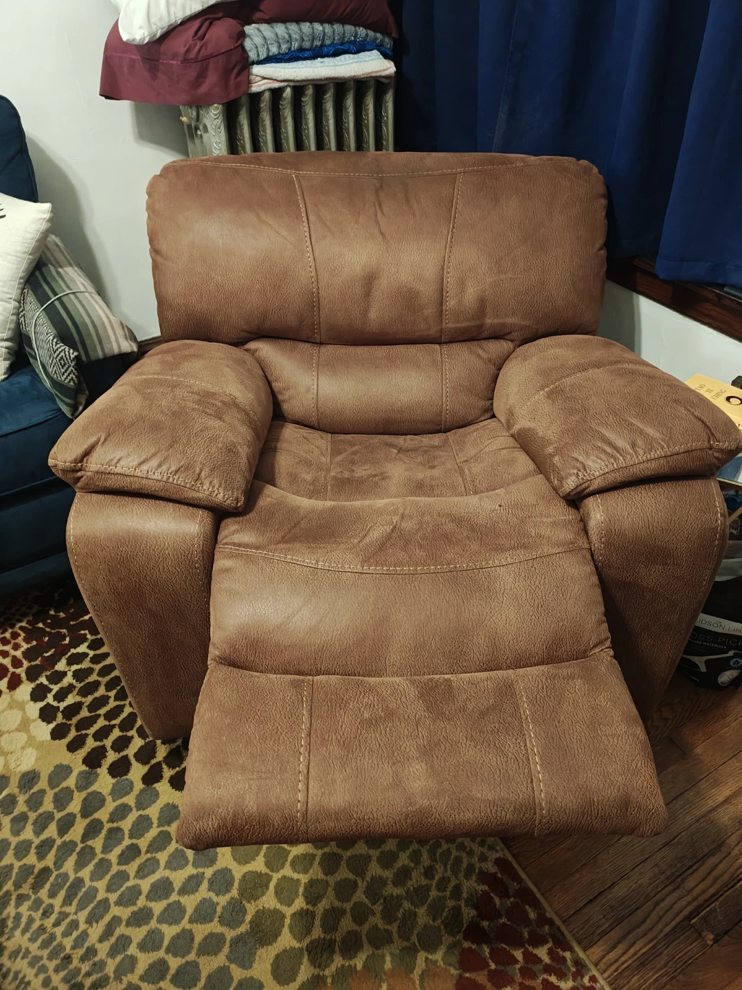 Brown soft leather recliner! It's Free! - photo 5