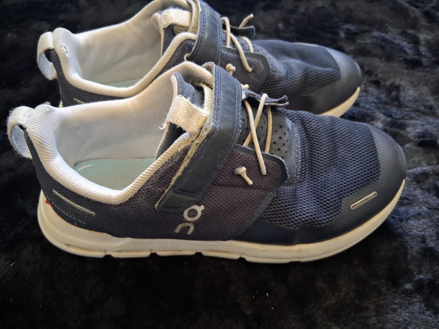 On Running Shoes Cloud Swift Kids Size 3.5 Navy Blue - photo 2