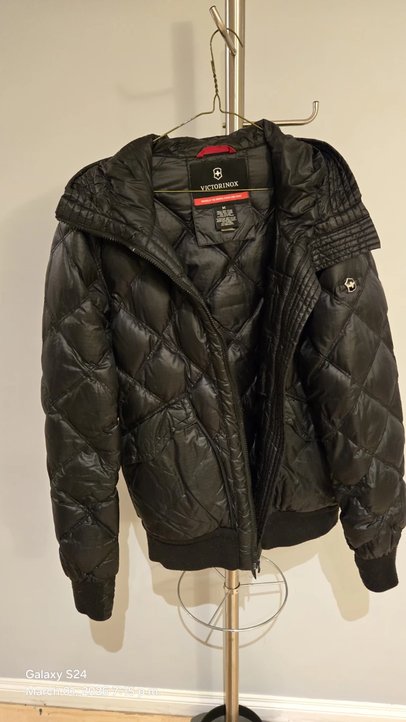 Victorinox Black Puffer Jacket - Size M