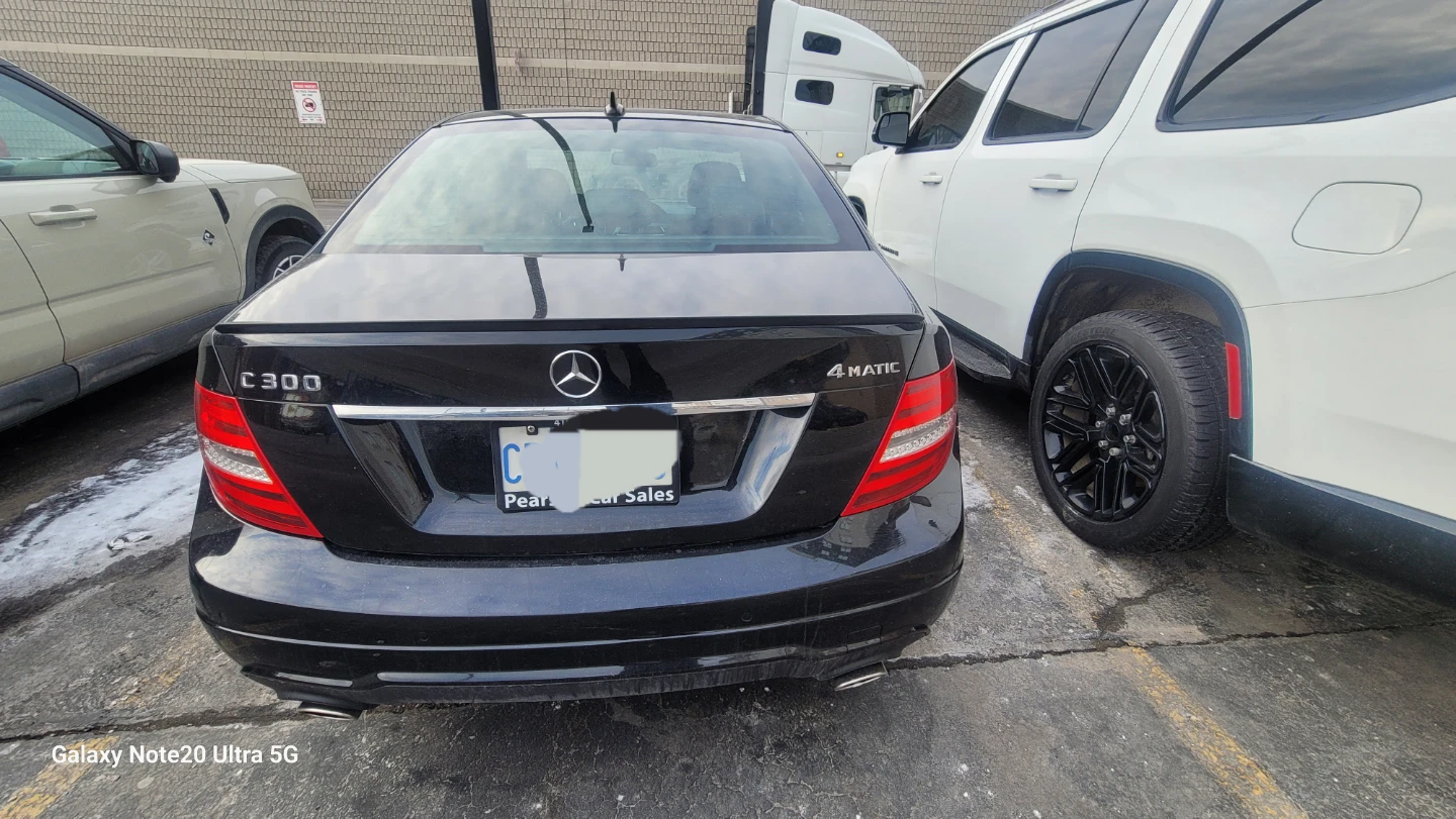 Mercedes-Benz C300 4MATIC Sedan - photo 2