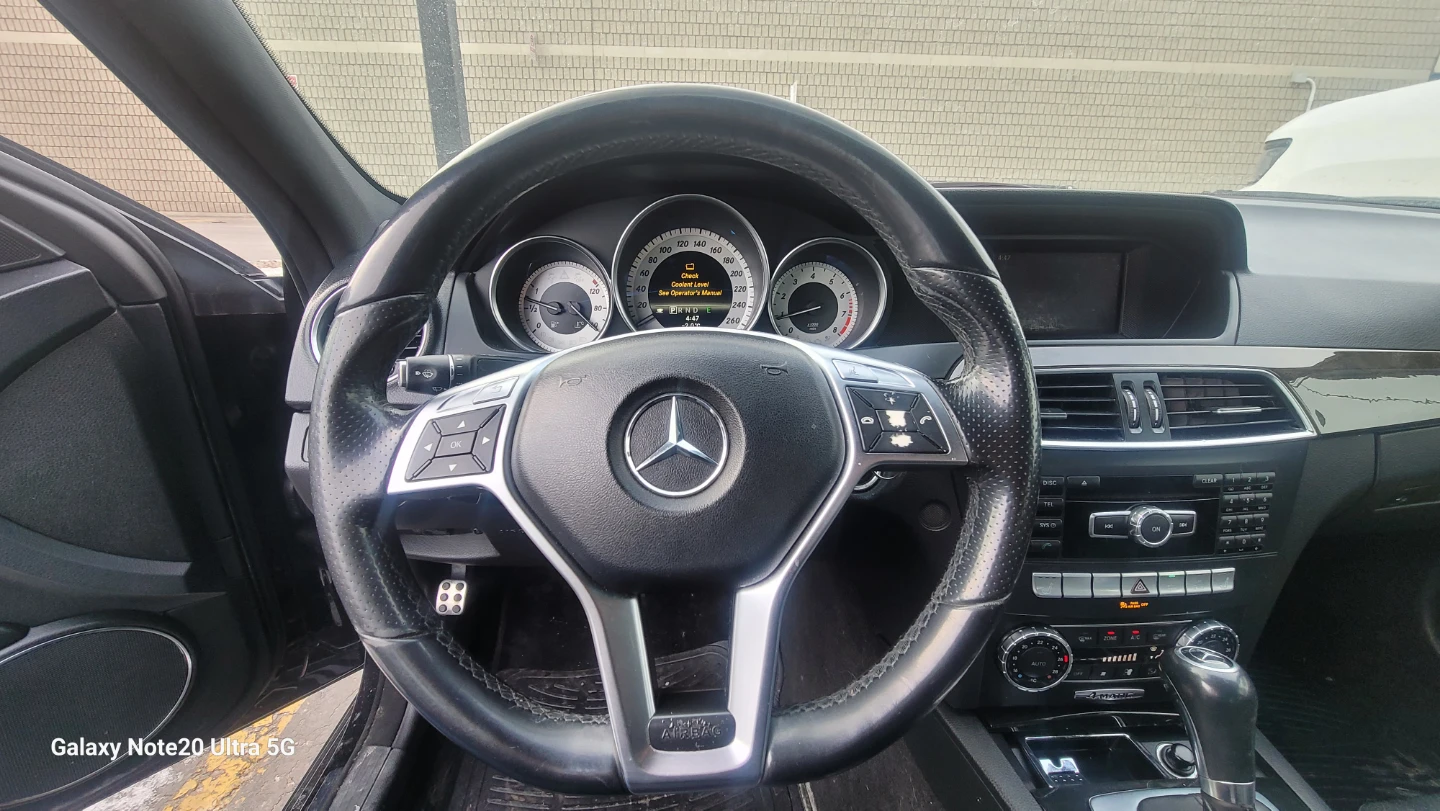 Mercedes-Benz C300 4MATIC Sedan - photo 3