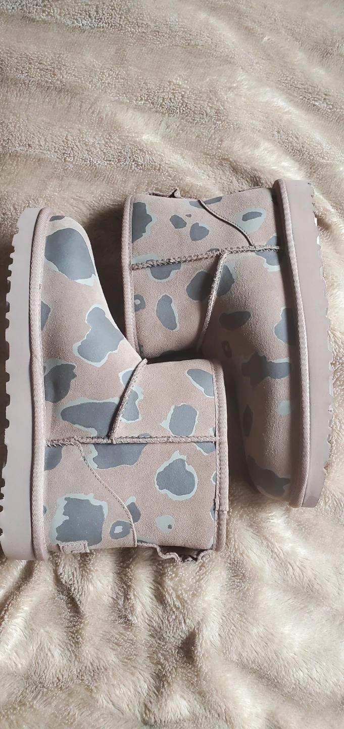 UGG Classic Mini Camo Boots Size 7