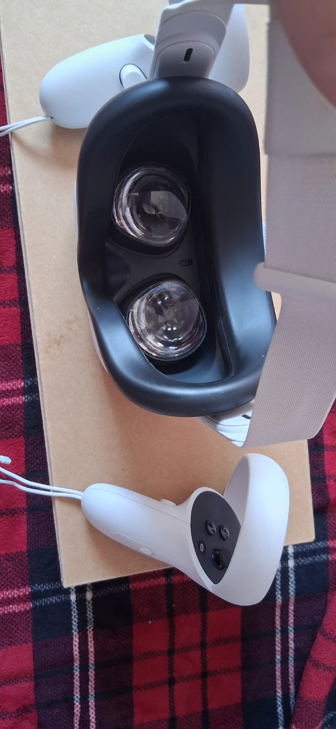 Meta Quest 2 Virtual Reality Headset with Controllers - photo 4