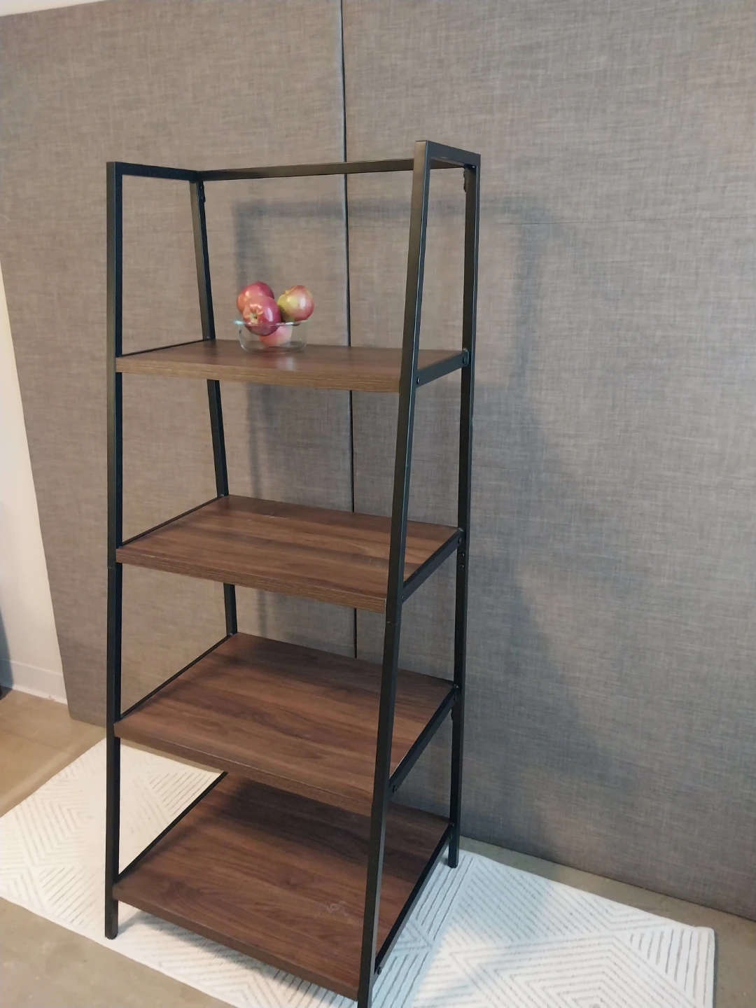 4-Tier Ladder Bookshelf - photo 2