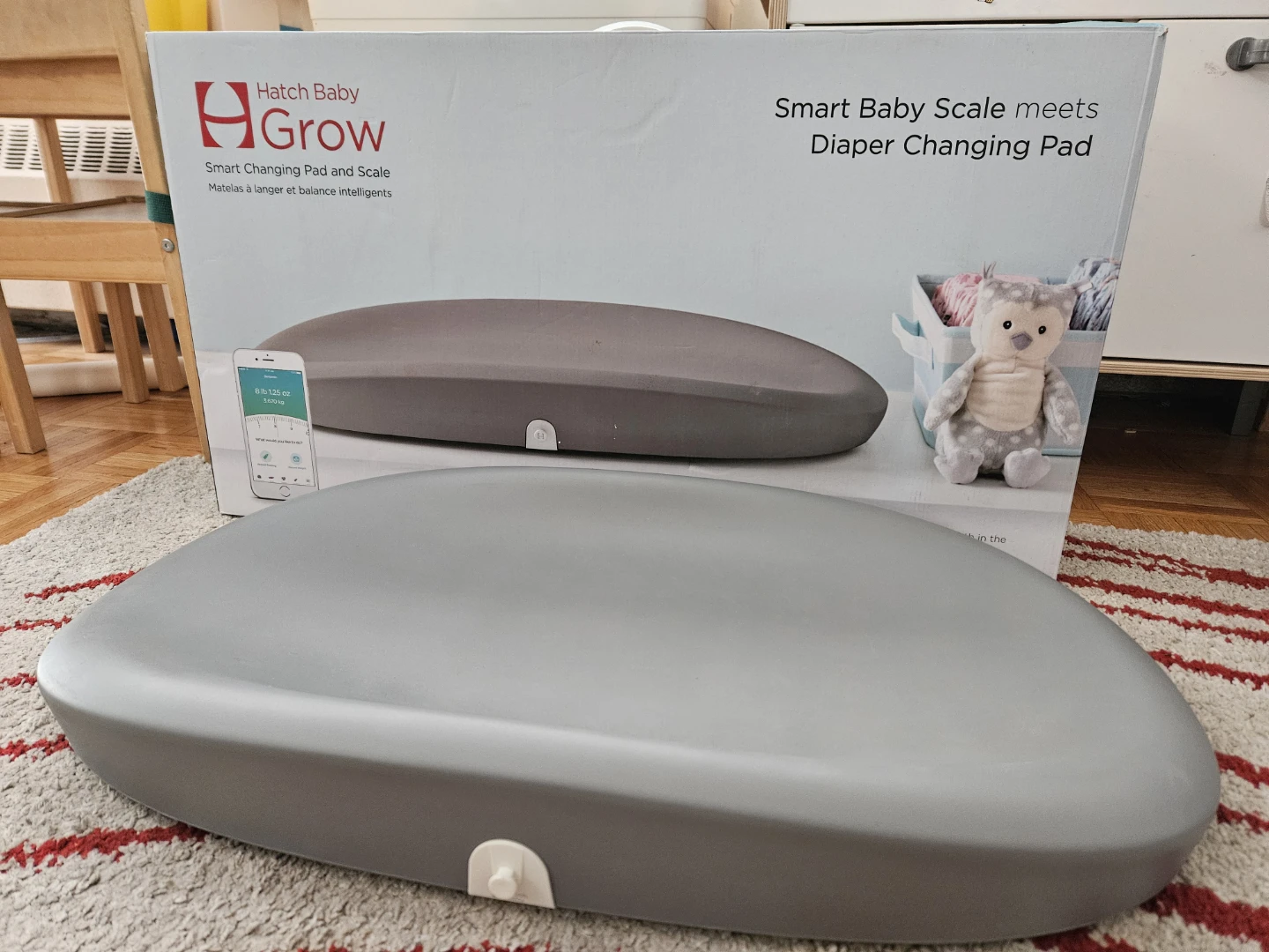 Hatch Baby Grow Smart Changing Pad and Scale - Gray