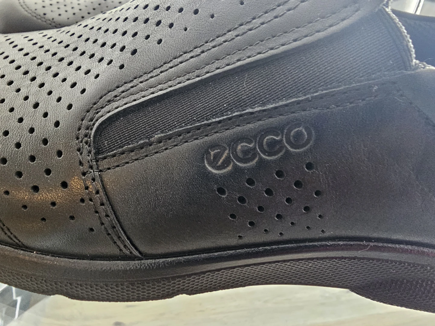 ECCO Men's Black Leather Slip-On Shoes - Size 9-9.5 US - photo 4
