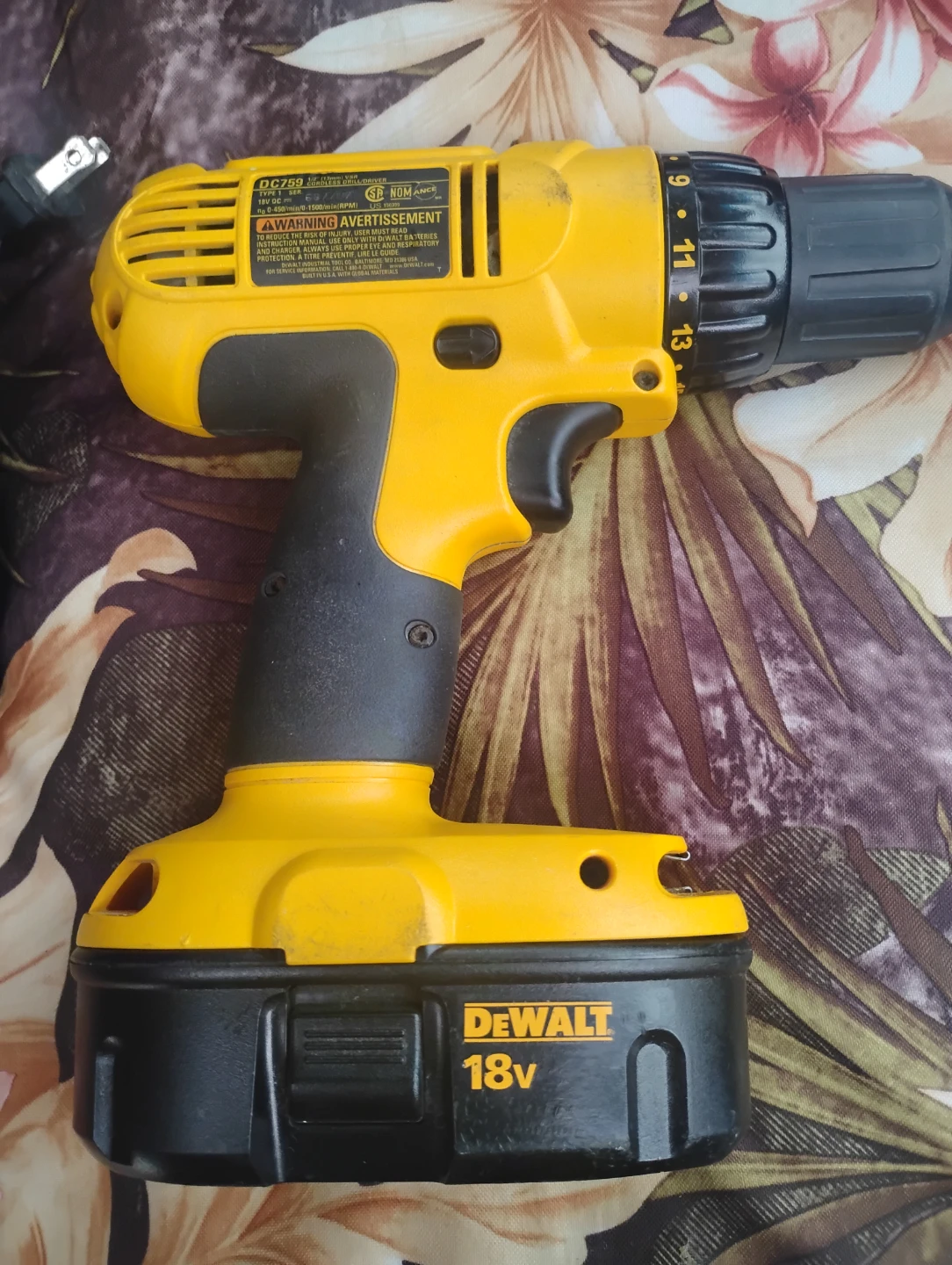 DeWalt drill - photo 3