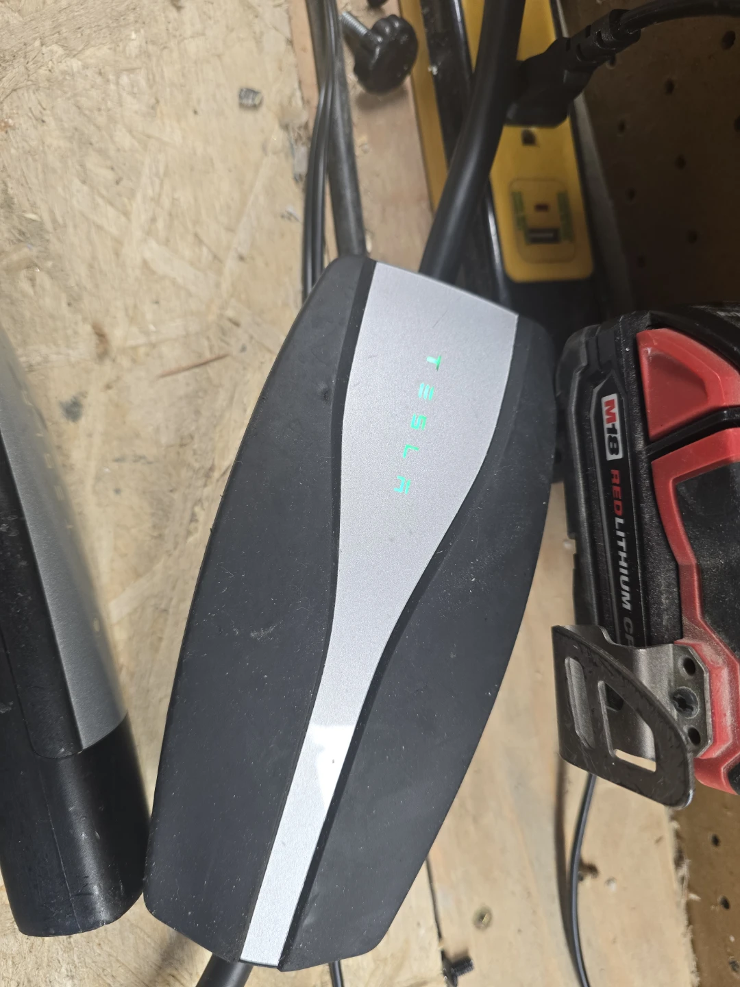 Tesla Universal Mobile Connector, NA - photo 2