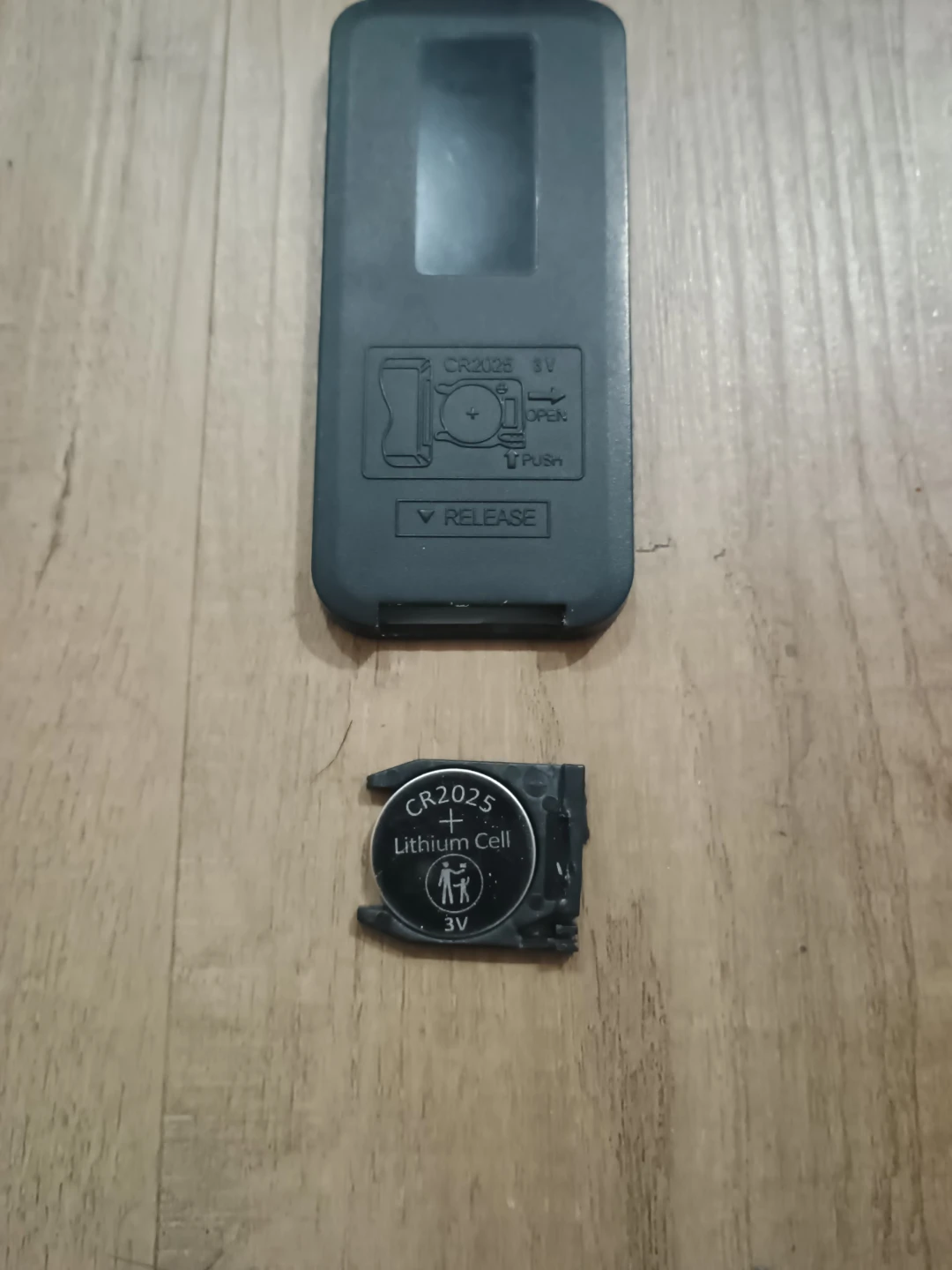 DeLonghi Ceramic Tower Heater with Remote - photo 5