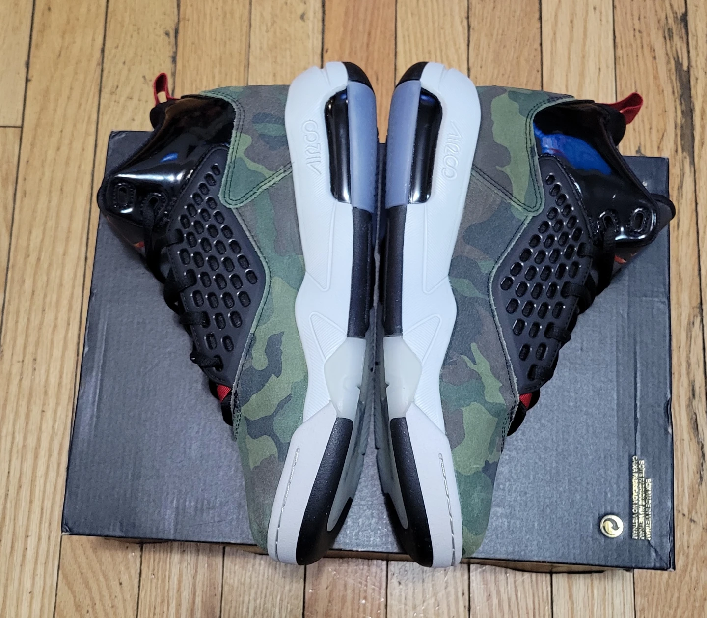 Jordan Air 200E Camo Sneakers Size 7 - photo 3
