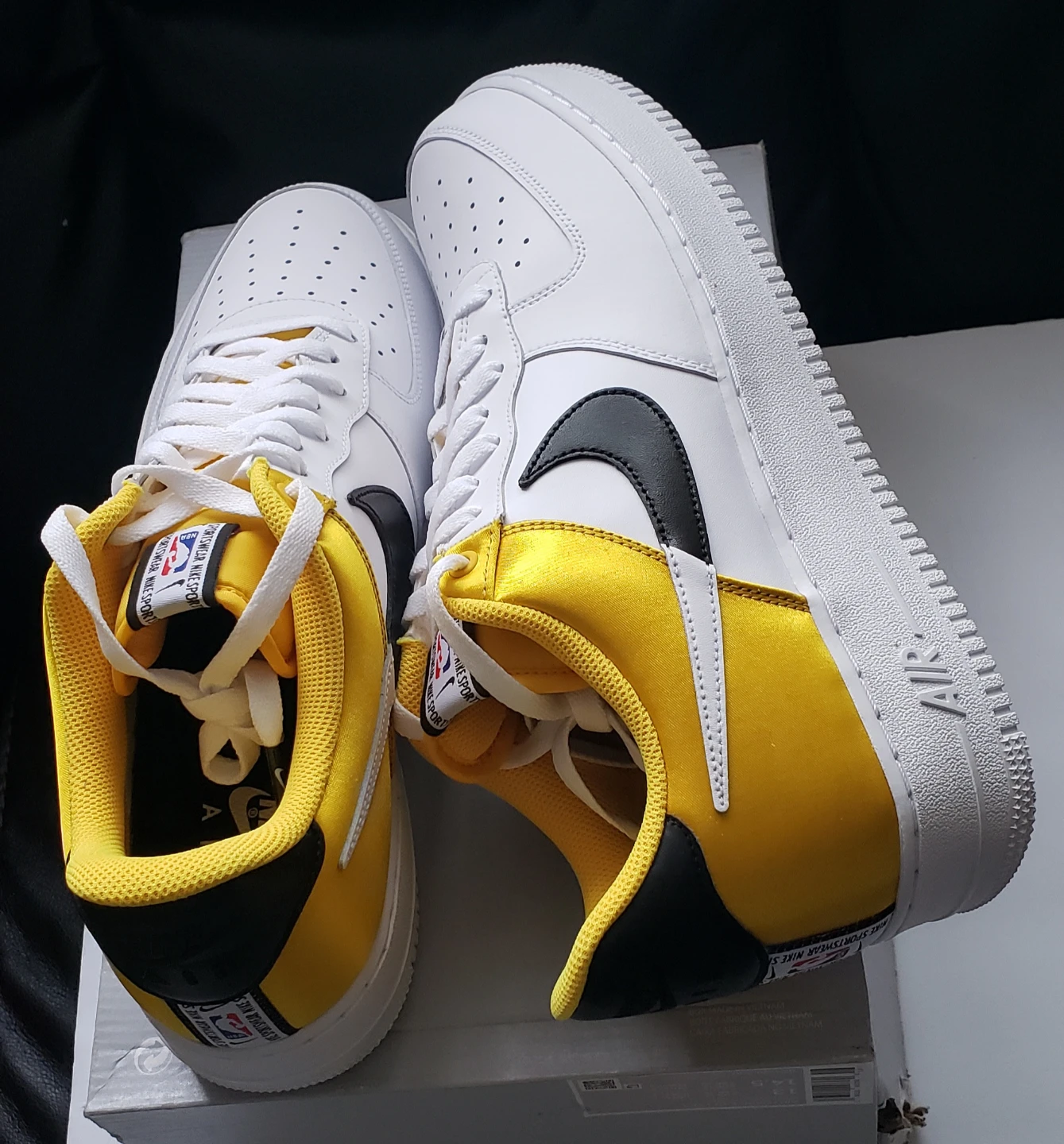 Brand new Nike Air Force 1 07 NBA model for sale size US13 - photo 3
