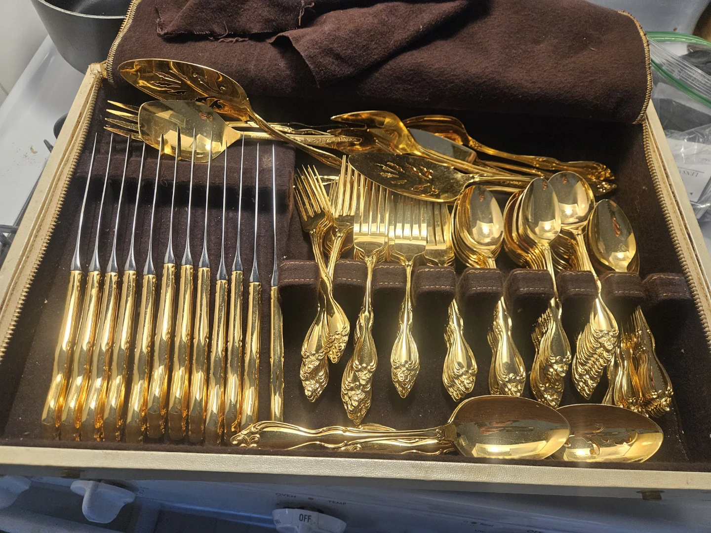 Gold Electroplate Silverware Set - photo 2