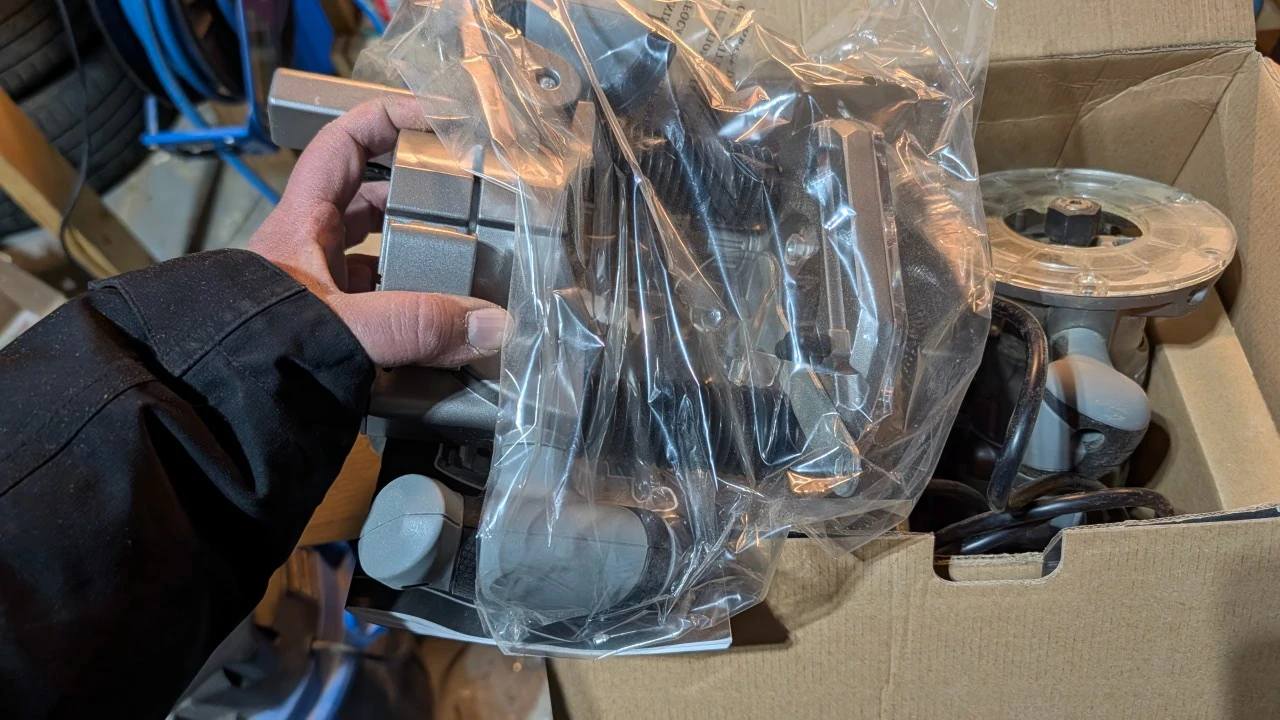 Makita Router - photo 5