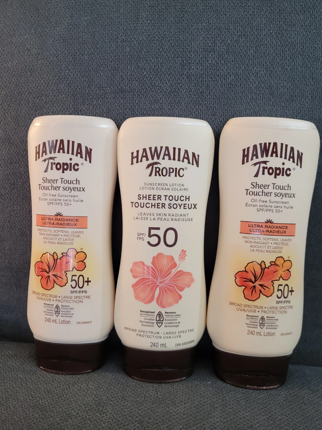 Hawaiian Tropic Sheer Touch Sunscreen Lotion SPF 50+ (240 mL)