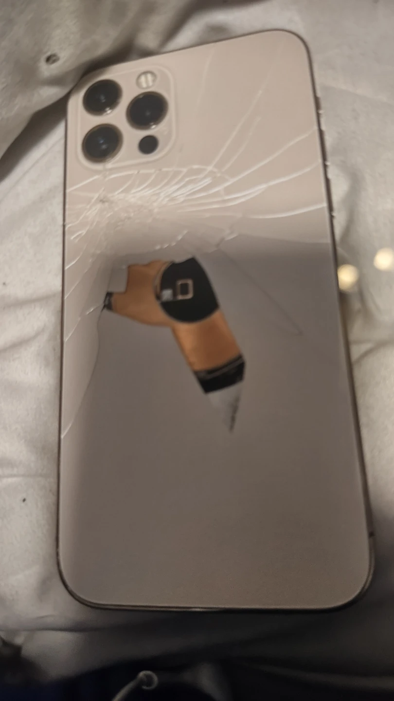 Apple iPhone 12 Pro Max - Cracked Screen - photo 2