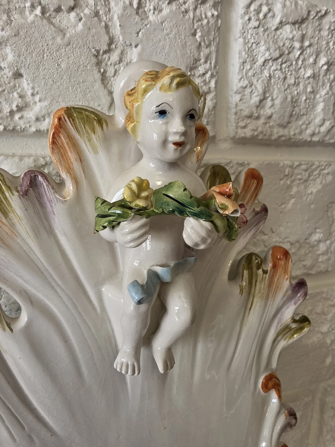 Pair of Ceramic Cherub Sconces - photo 3