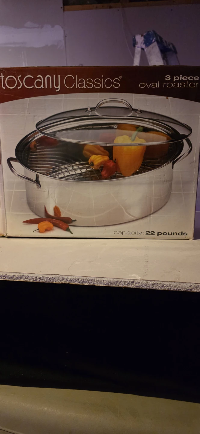 Tuscany Classics 3-piece Oval Roaster with Glass Lid