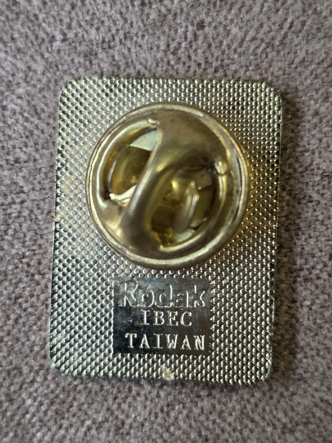 Vintage Klakki Rabbit Pin Kodak IBEC Taiwan - photo 2
