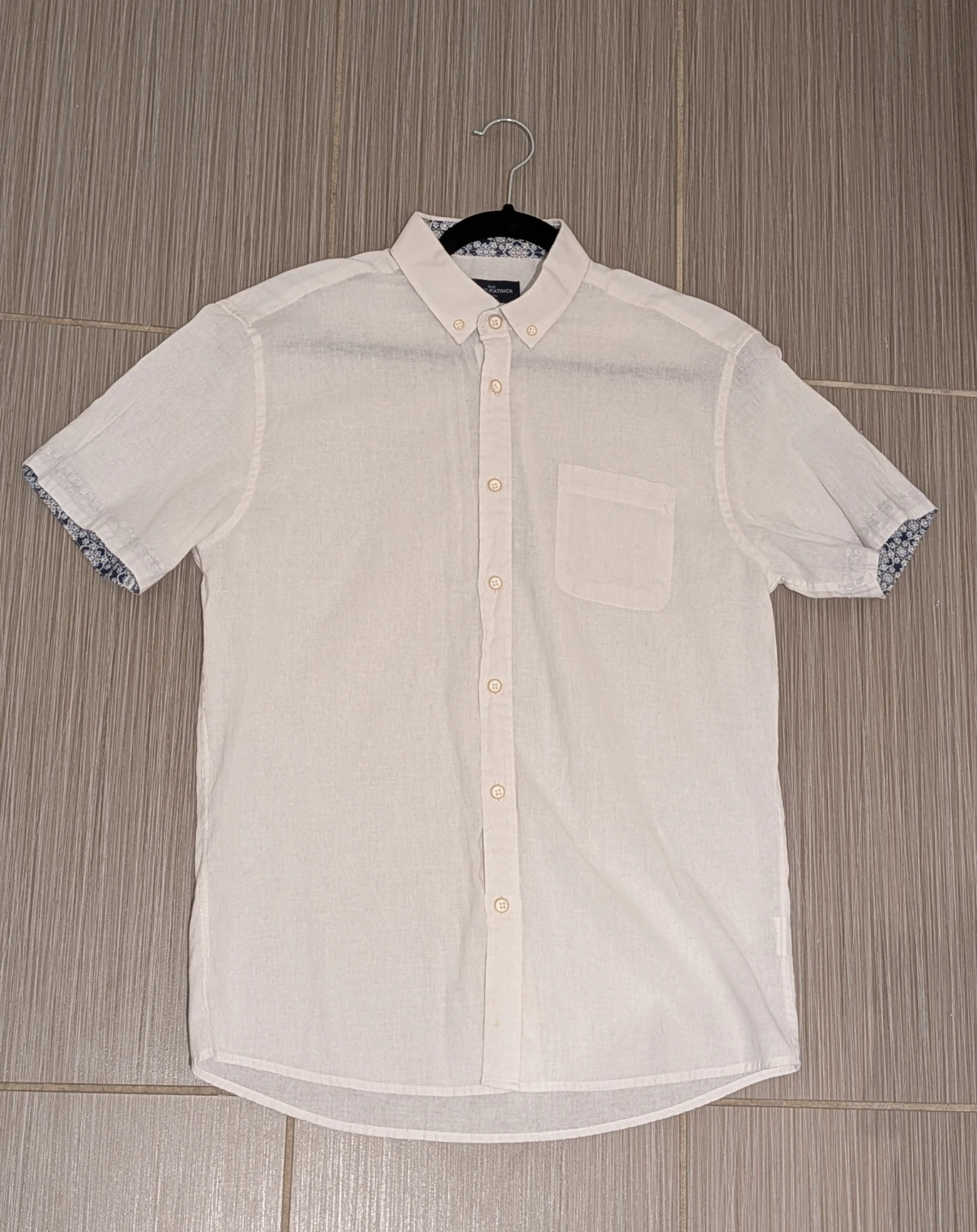 Linen Blend Short Sleeve Button-Up Shirt - Men's Medium