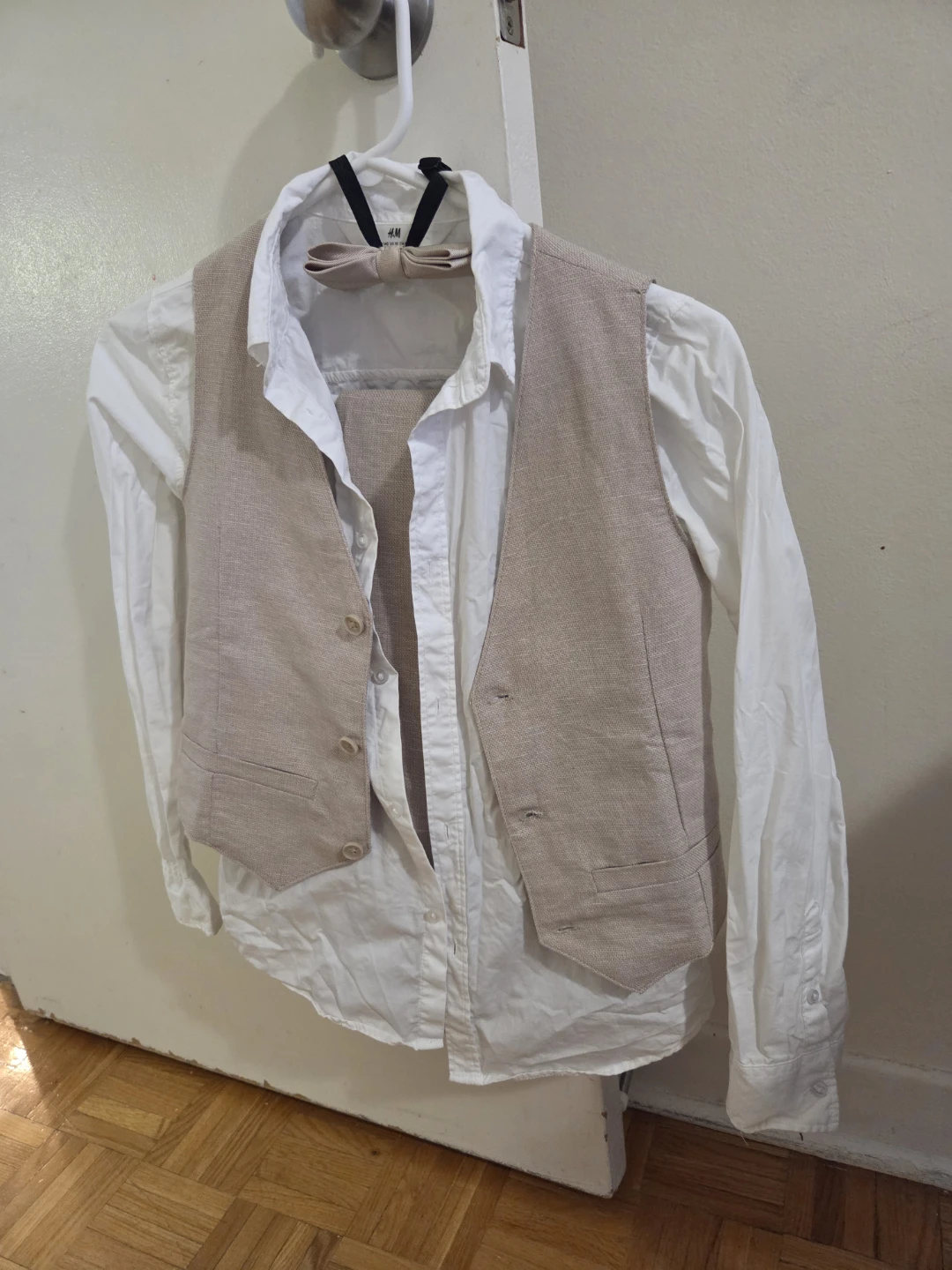 H&M Boys Linen Blend Suit Set with Vest and Bowtie