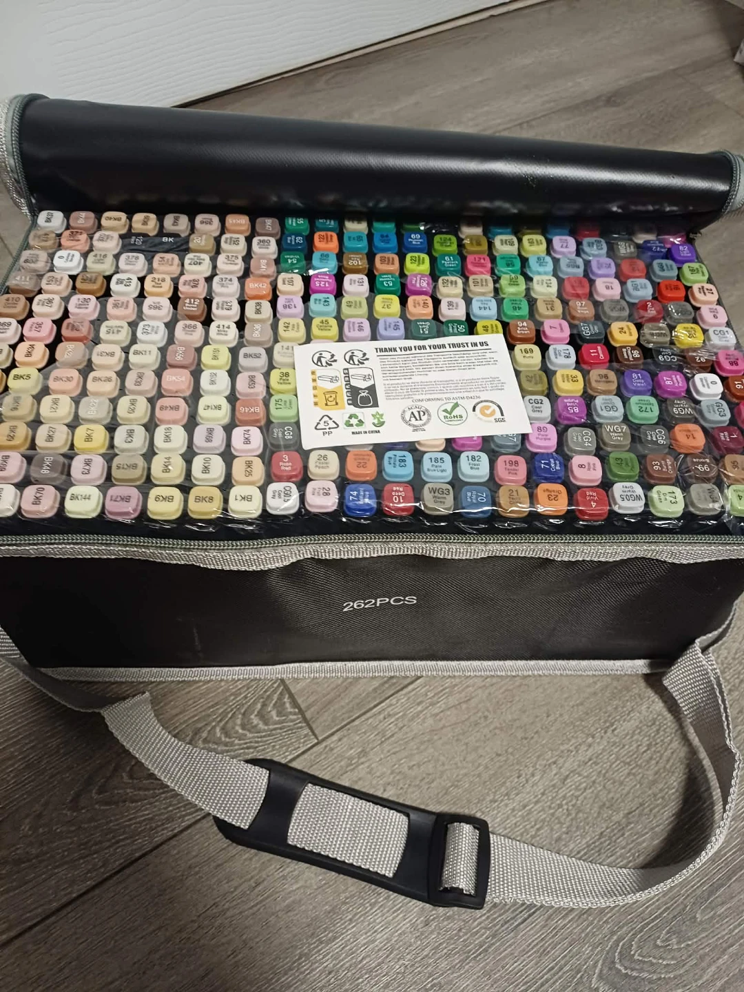 262 Piece Marker Set with Carrying Case - photo 4