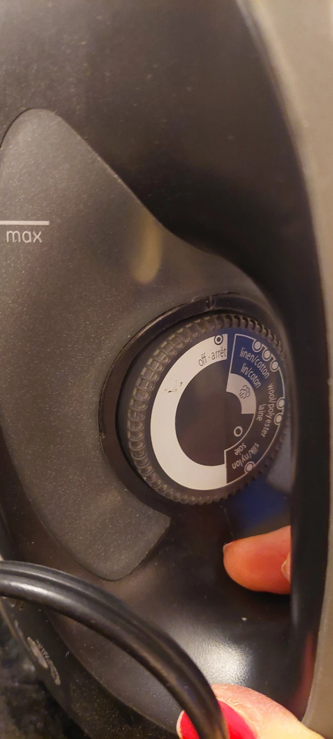 GE Clothes Iron - photo 5