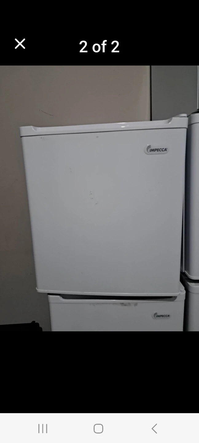 Impecca Mini Refrigerator - photo 2