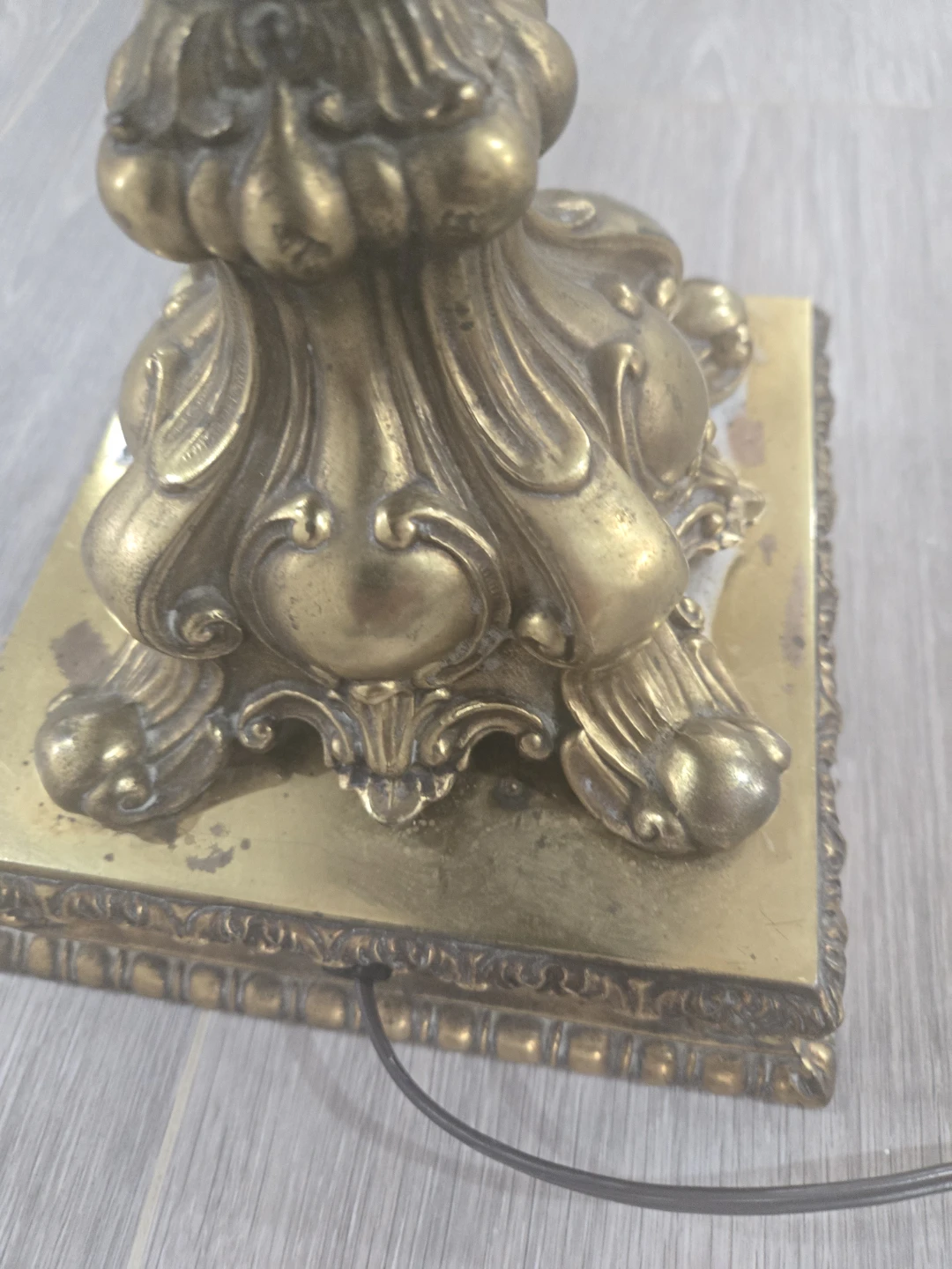 Vintage Ornate Brass Table Lamp with Cream Shade - photo 2