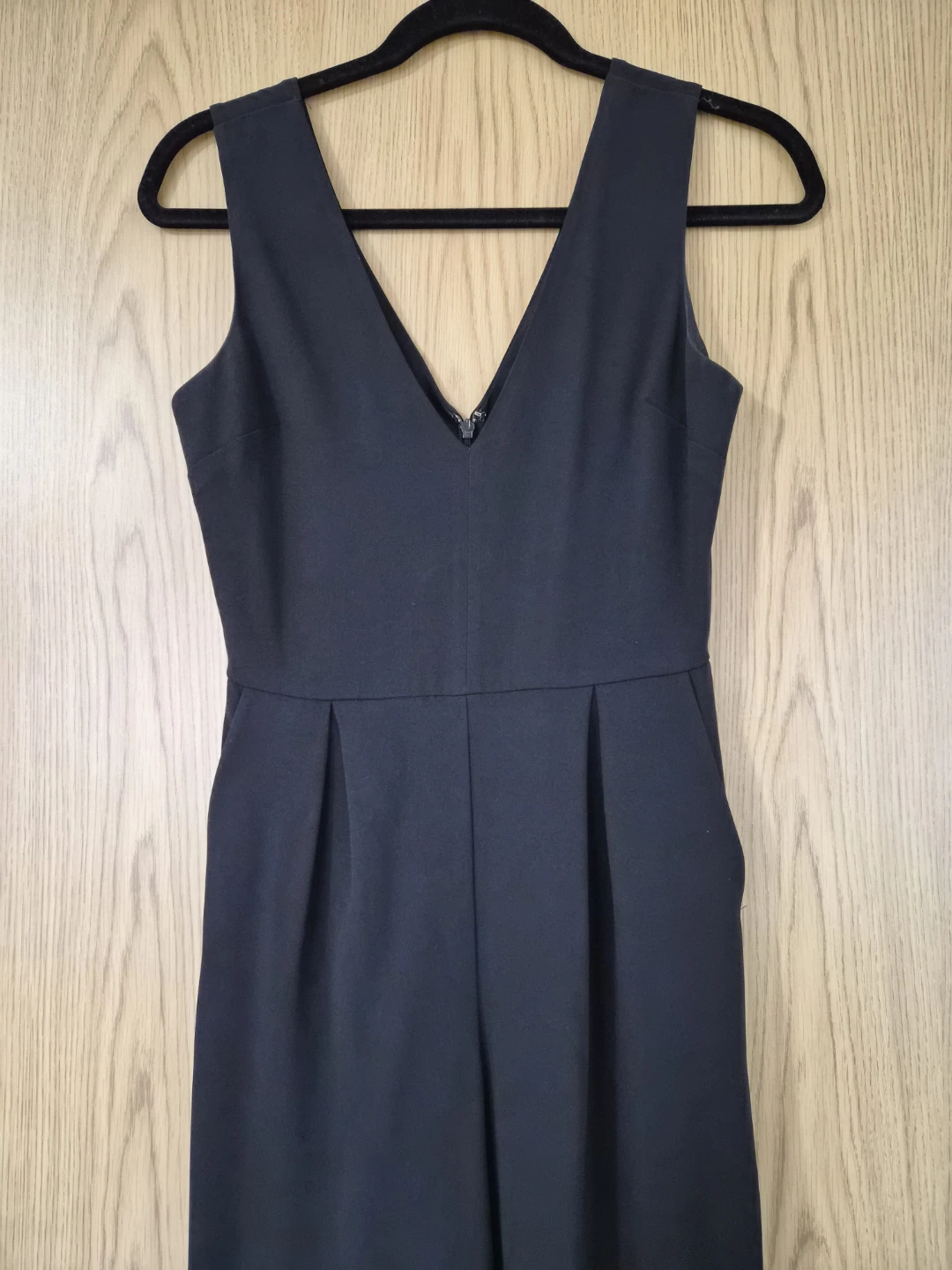 Aritzia BABATON Black Sleeveless Jumpsuit Size 2 - photo 2