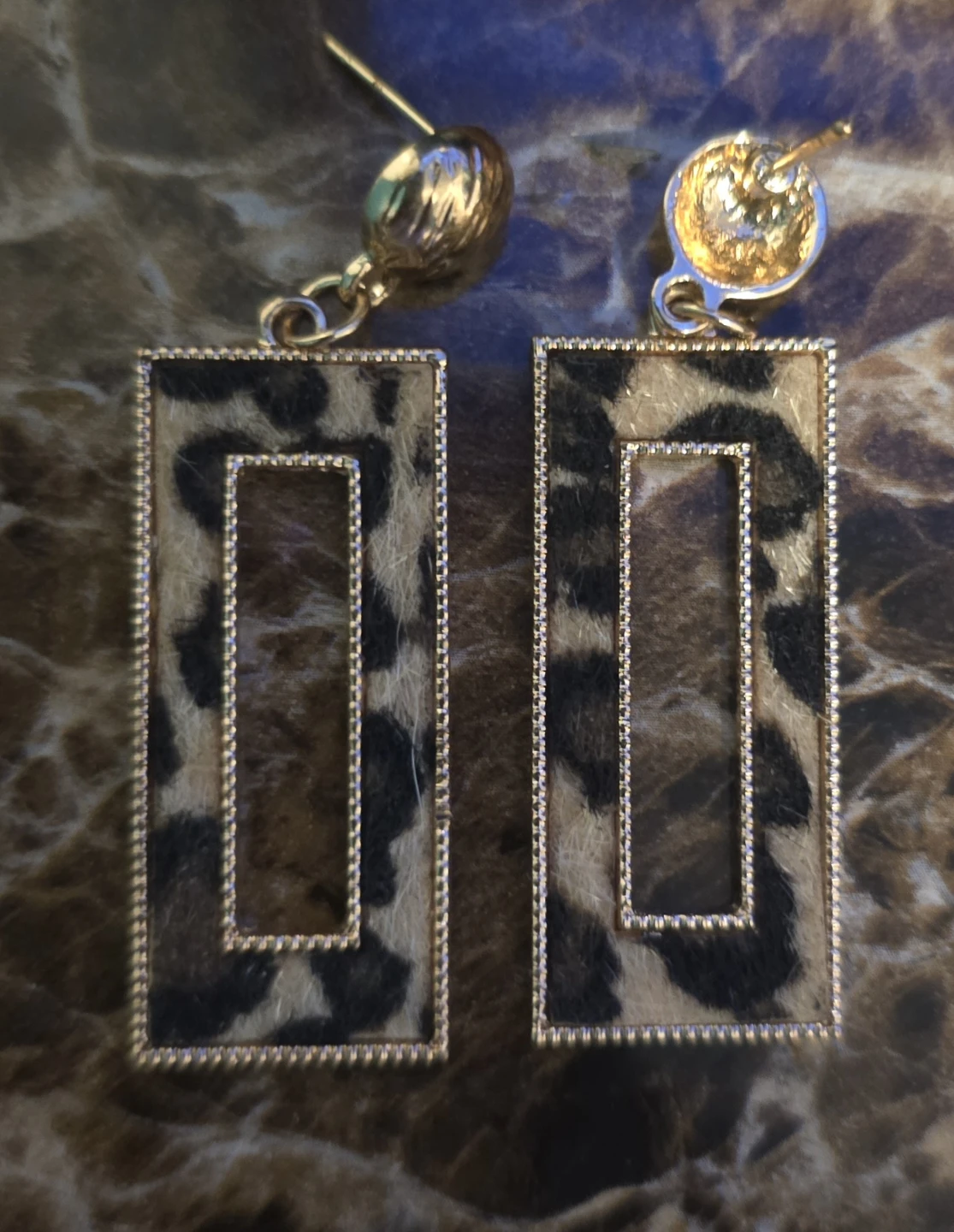 Leopard Print Dangle costume Earrings for pierced ears - photo 2