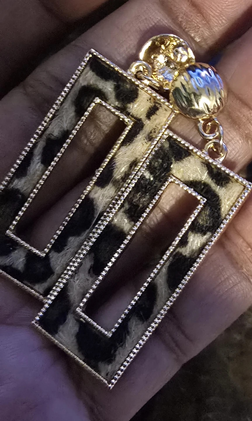 Leopard Print Dangle costume Earrings for pierced ears - photo 4