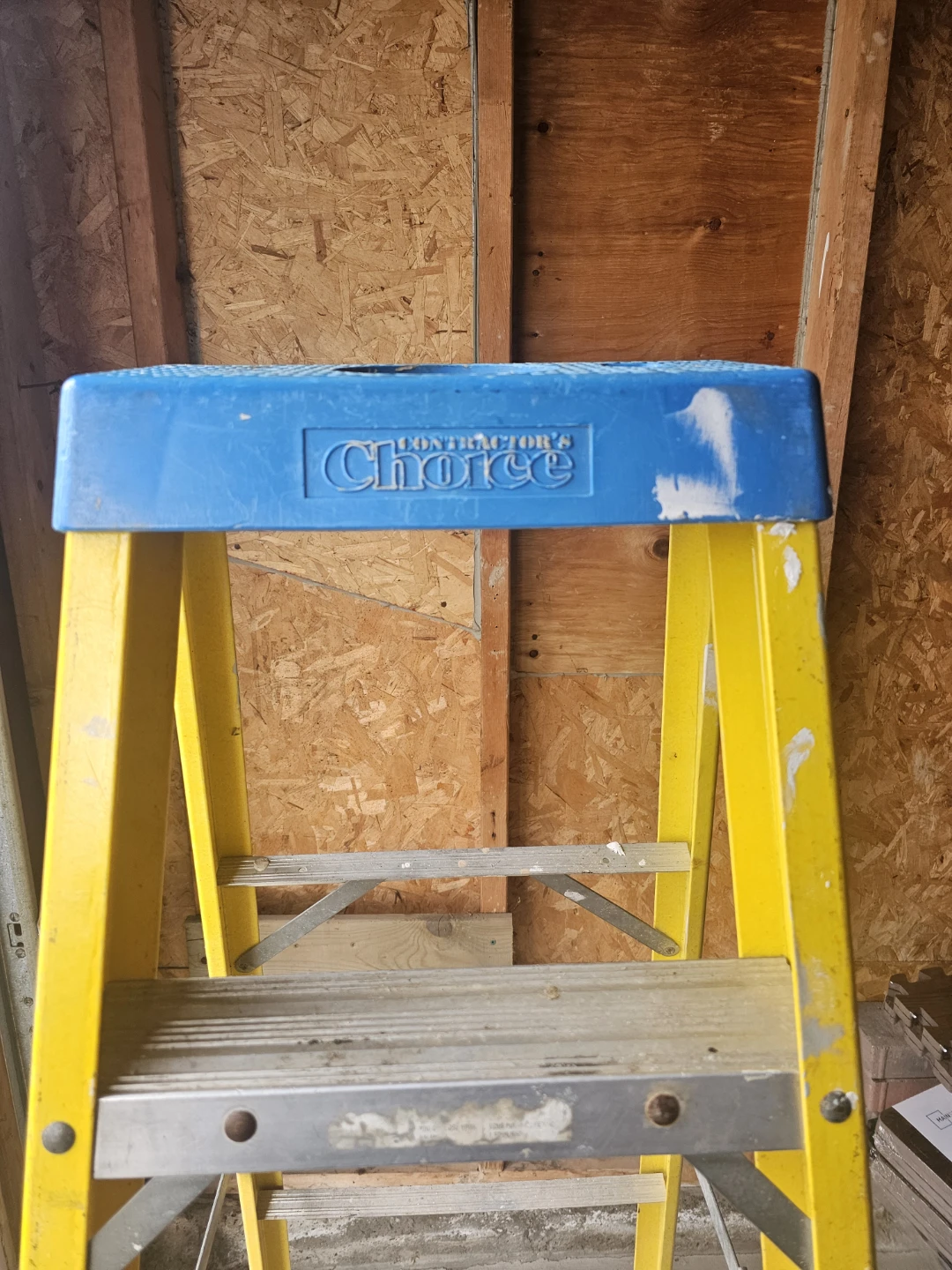 Contractor's Choice Yellow Step Ladder - photo 2