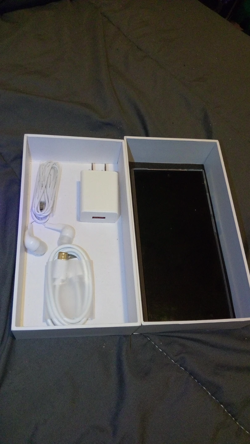 Samsung S24 Ultra Smartphone - photo 4