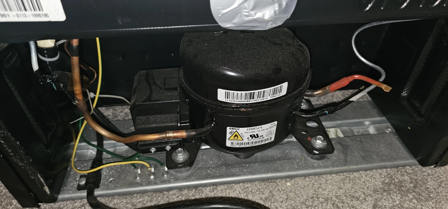Compact Refrigerator - photo 2