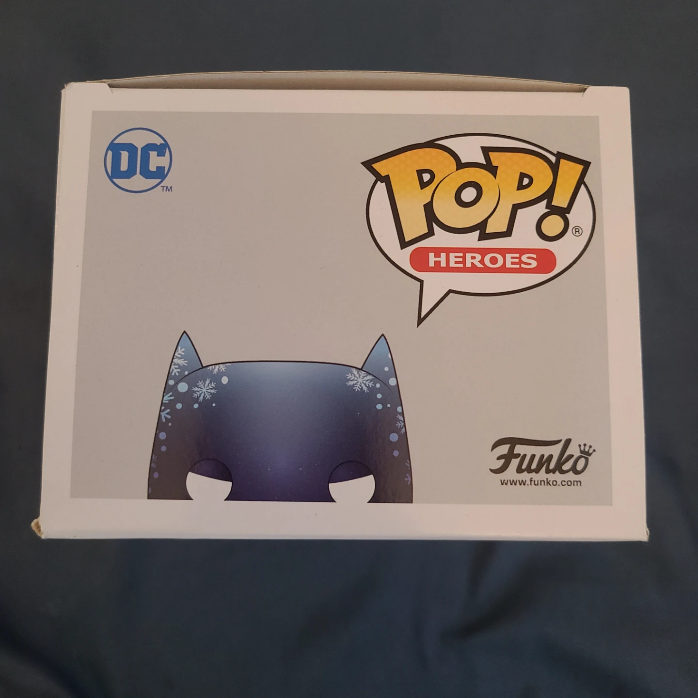 Funko Pop! Silent Knight Batman #366 DC Heroes - photo 5