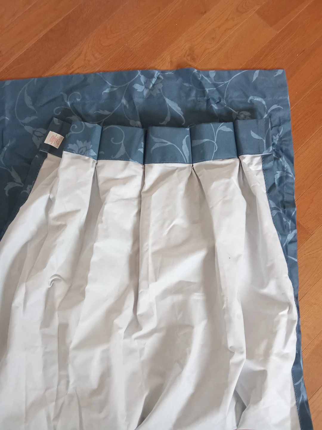 Pair of Blue Floral Curtains 40x62" - photo 5