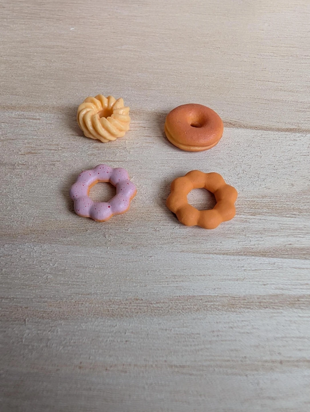Miniature donut set Dollhouse Miniature Donuts 4 piece donuts