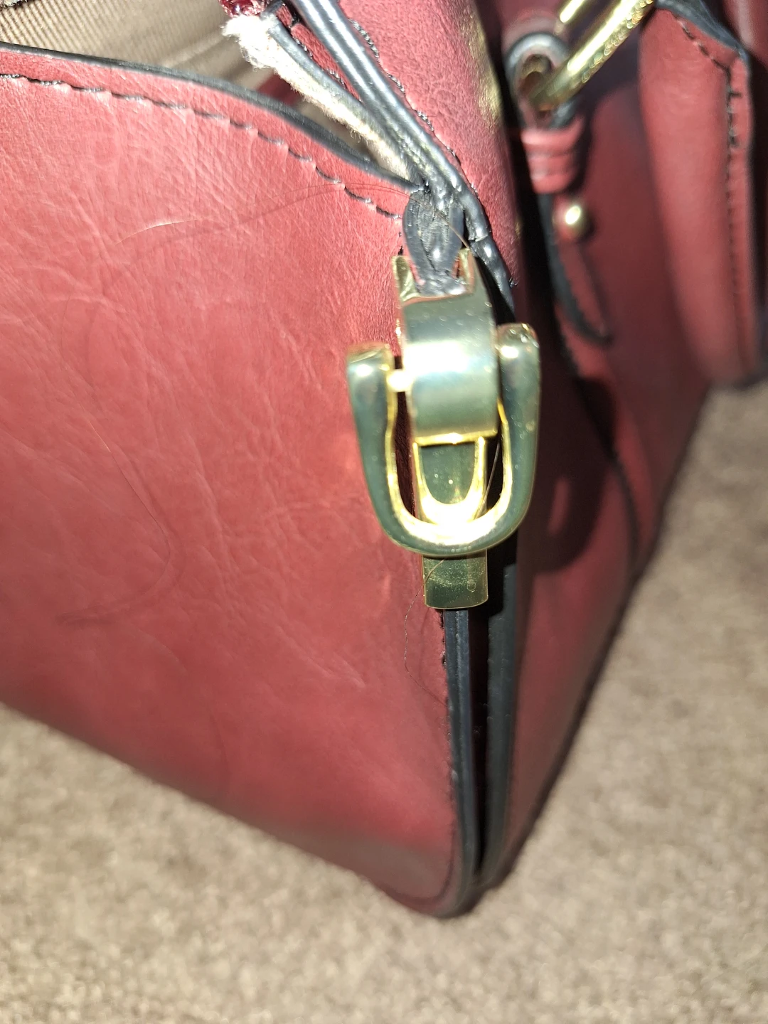 London Fog Satchel Bag - Burgundy Faux Leather - photo 5
