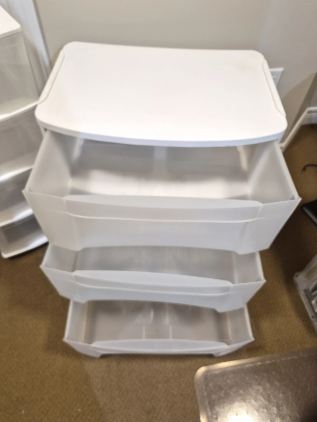 2 White Plastic Drawer Units - photo 4