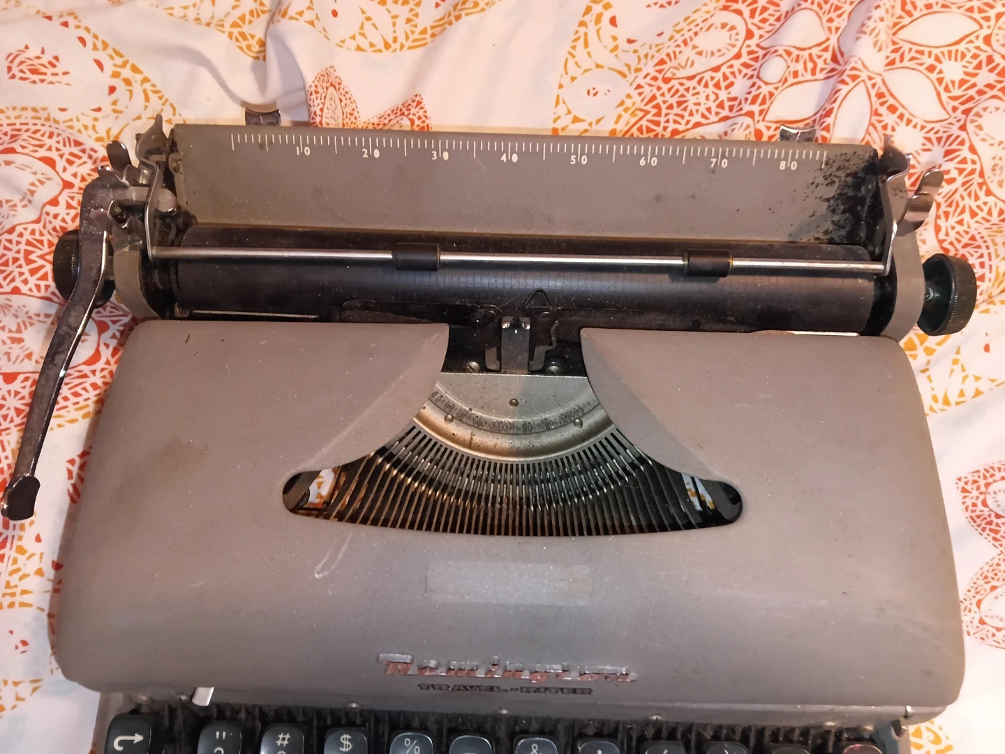 Remington Travel-Riter Typewriter - photo 3