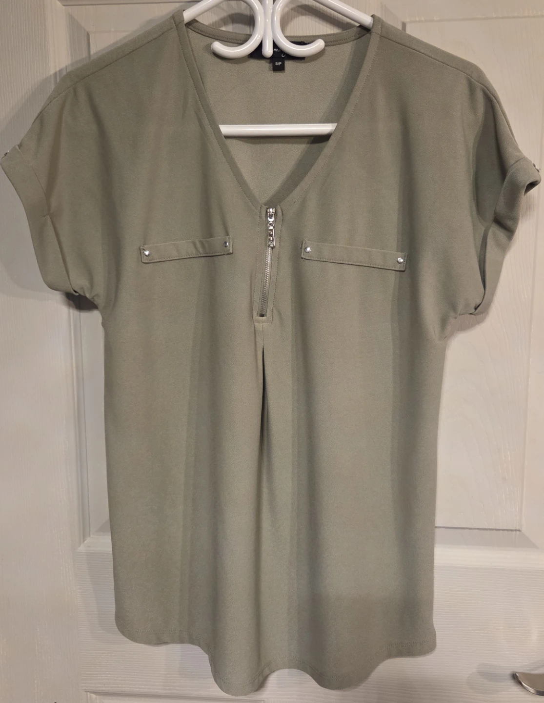 Khaki Short Sleeve Zip Front Blouse🥕