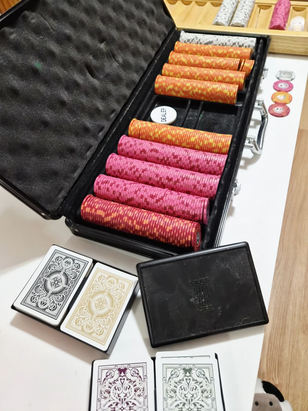 🃏Poker Chip Set with Case, Tray, 2 KEM Deck of Cards