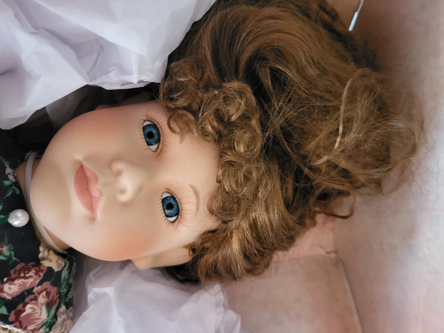 Vanessa Doll Collection "Susanna" Limited Edition Doll - photo 2