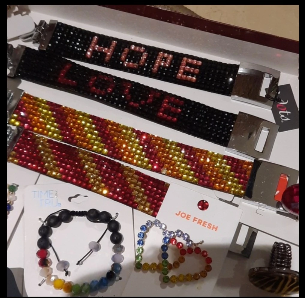MASSIVE BUNDLE PRIDE MONTH🌈 JEWELRY ASSORTMENT - photo 3