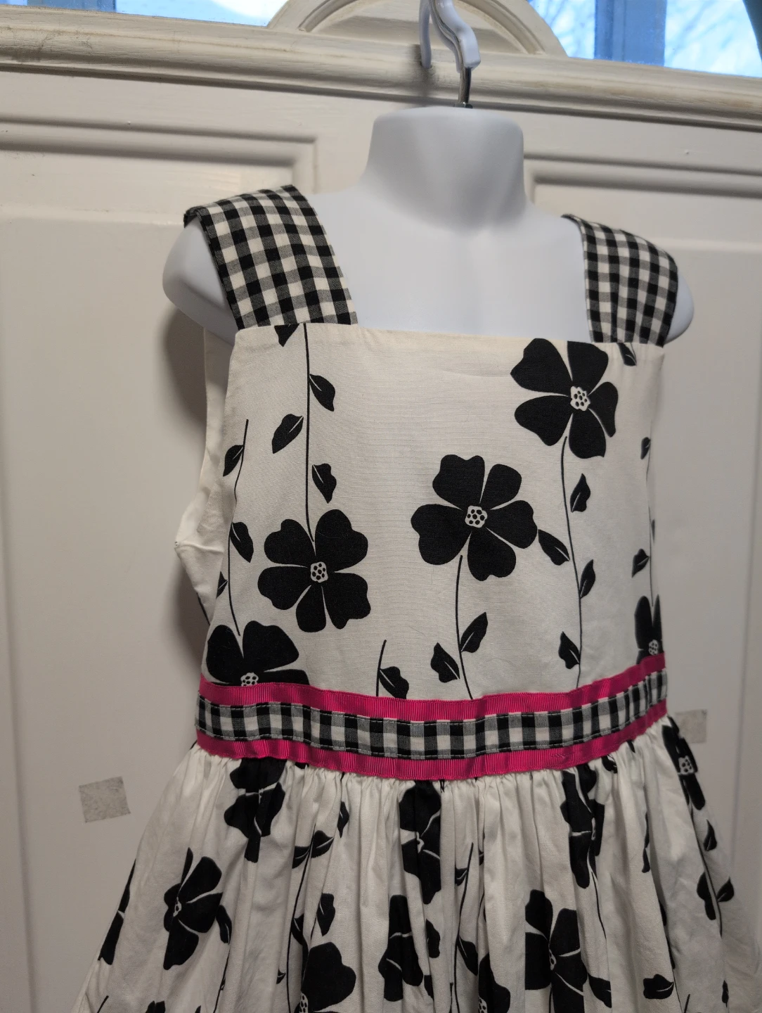 Girls Black and White Floral Dress with Pink Trim - photo 2