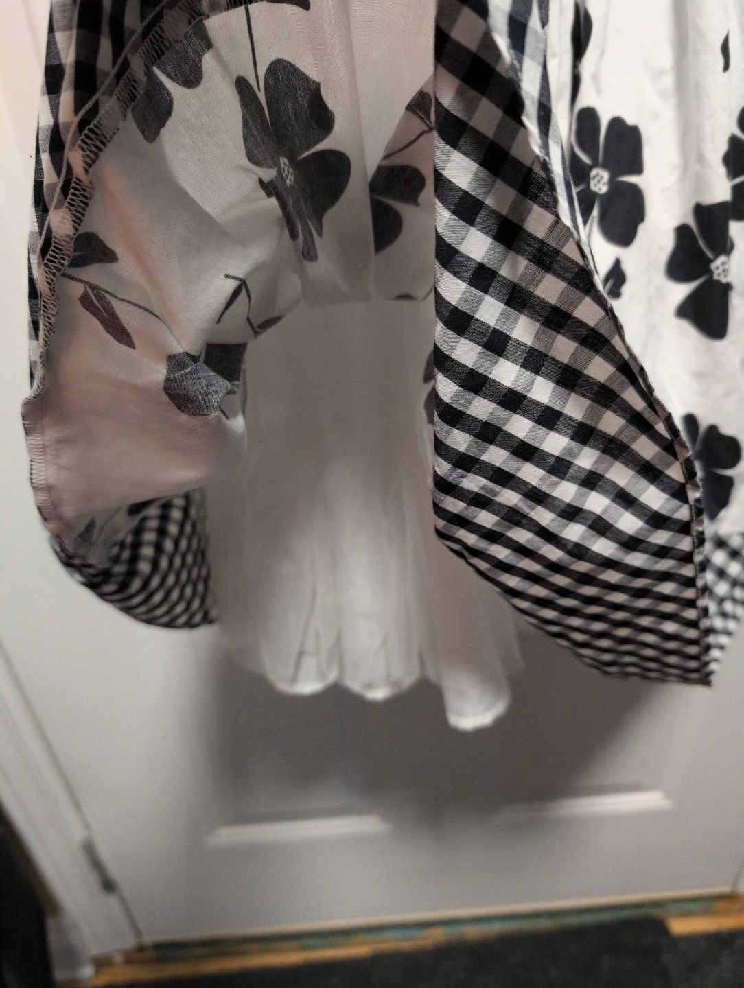 Girls Black and White Floral Dress with Pink Trim - photo 5