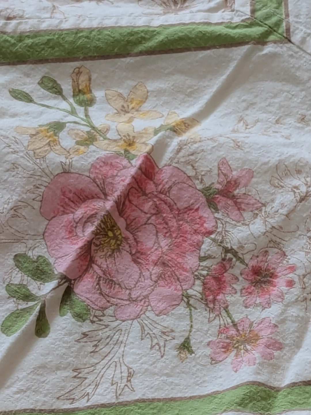 Floral Table cloth - photo 4
