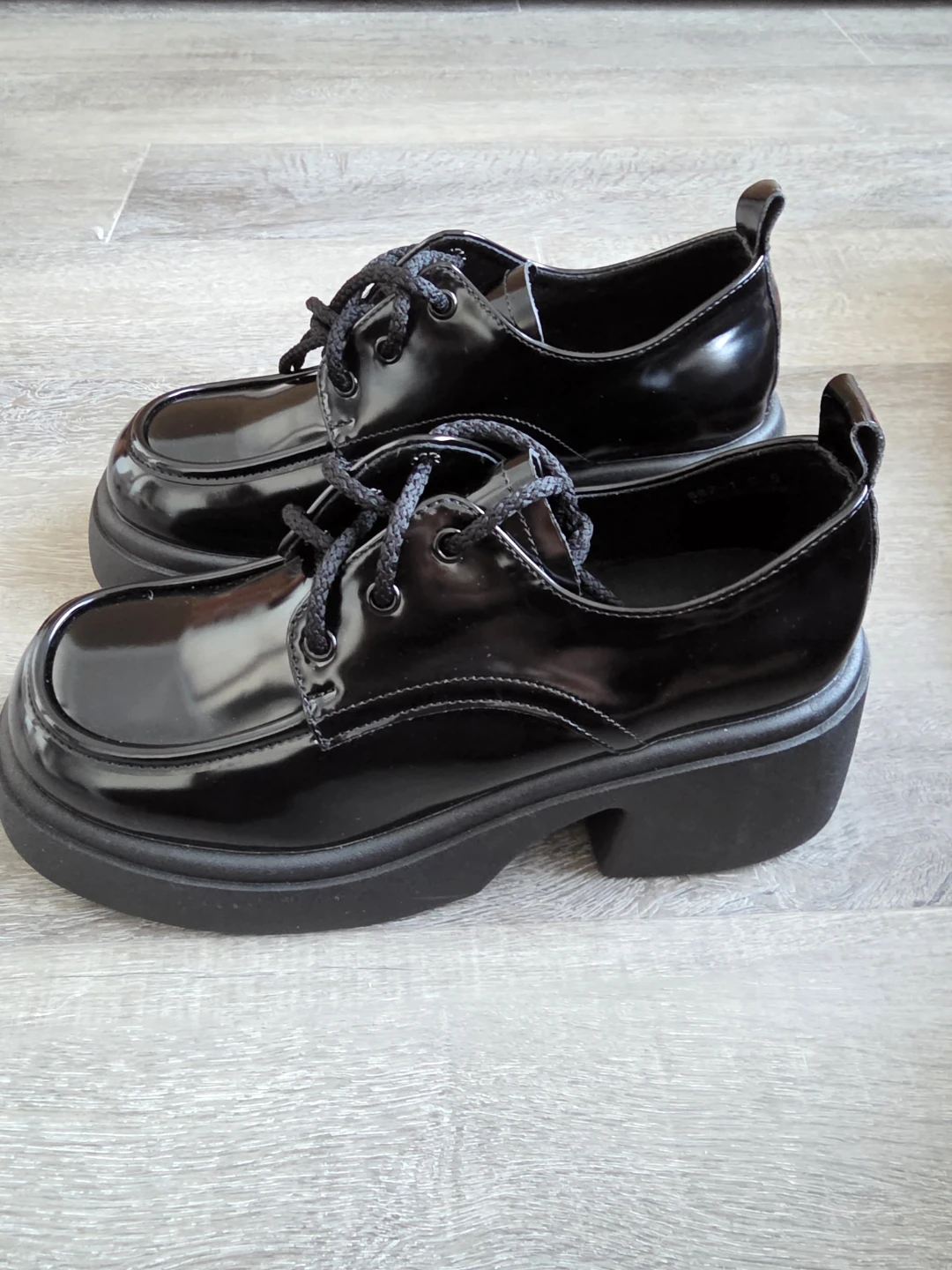 Brand new Size 8.5 Platform Square Heels Lace-Up Shoes Boots